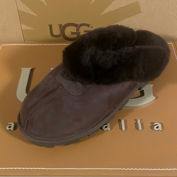 New Women’s UGG Coquette Chocolate Brown Slip On Sheepskin Slippers Cloth Tag - Picture 3 of 7